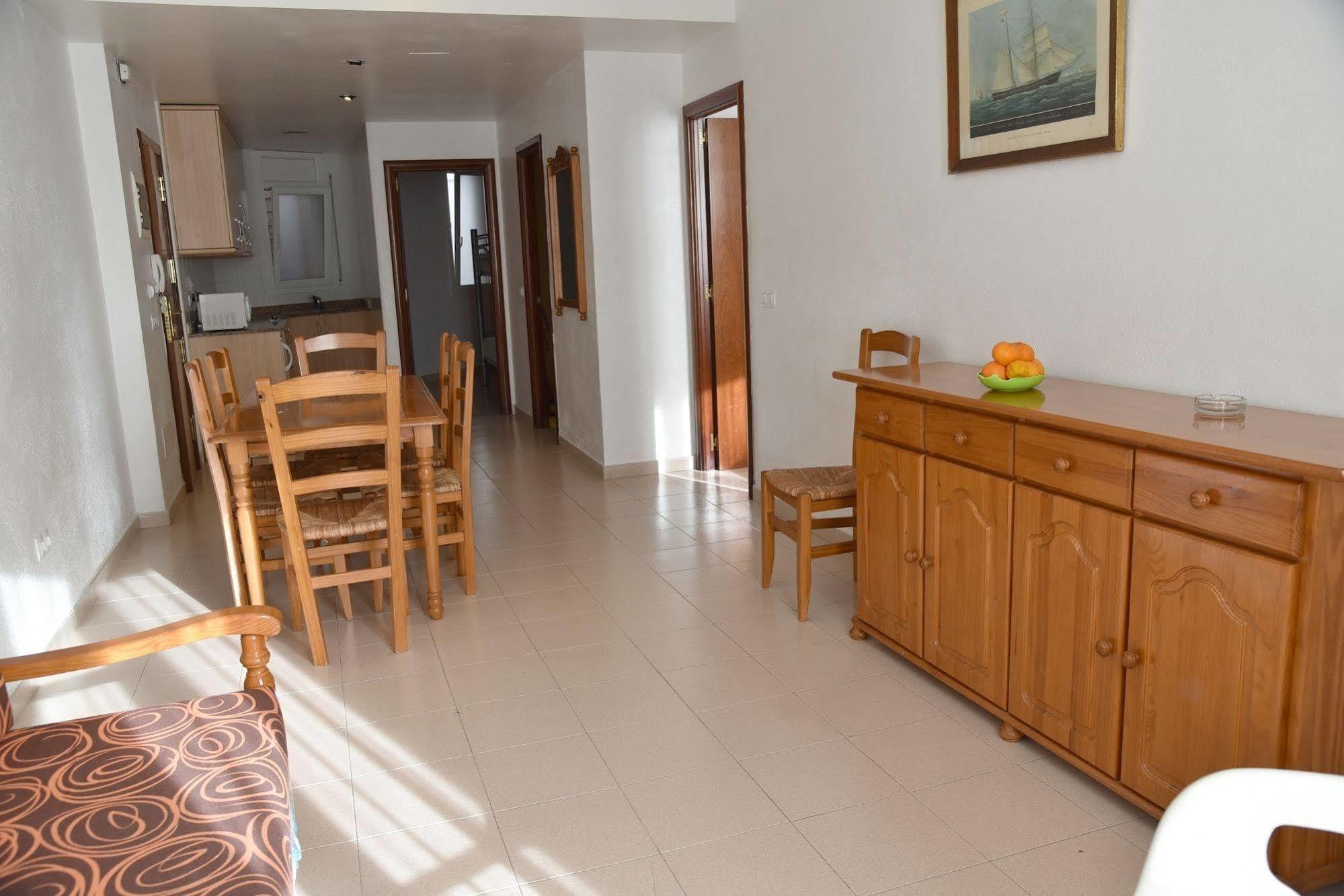 Apartamentos Ar Dosjoimi Lloret de Mar Buitenkant foto