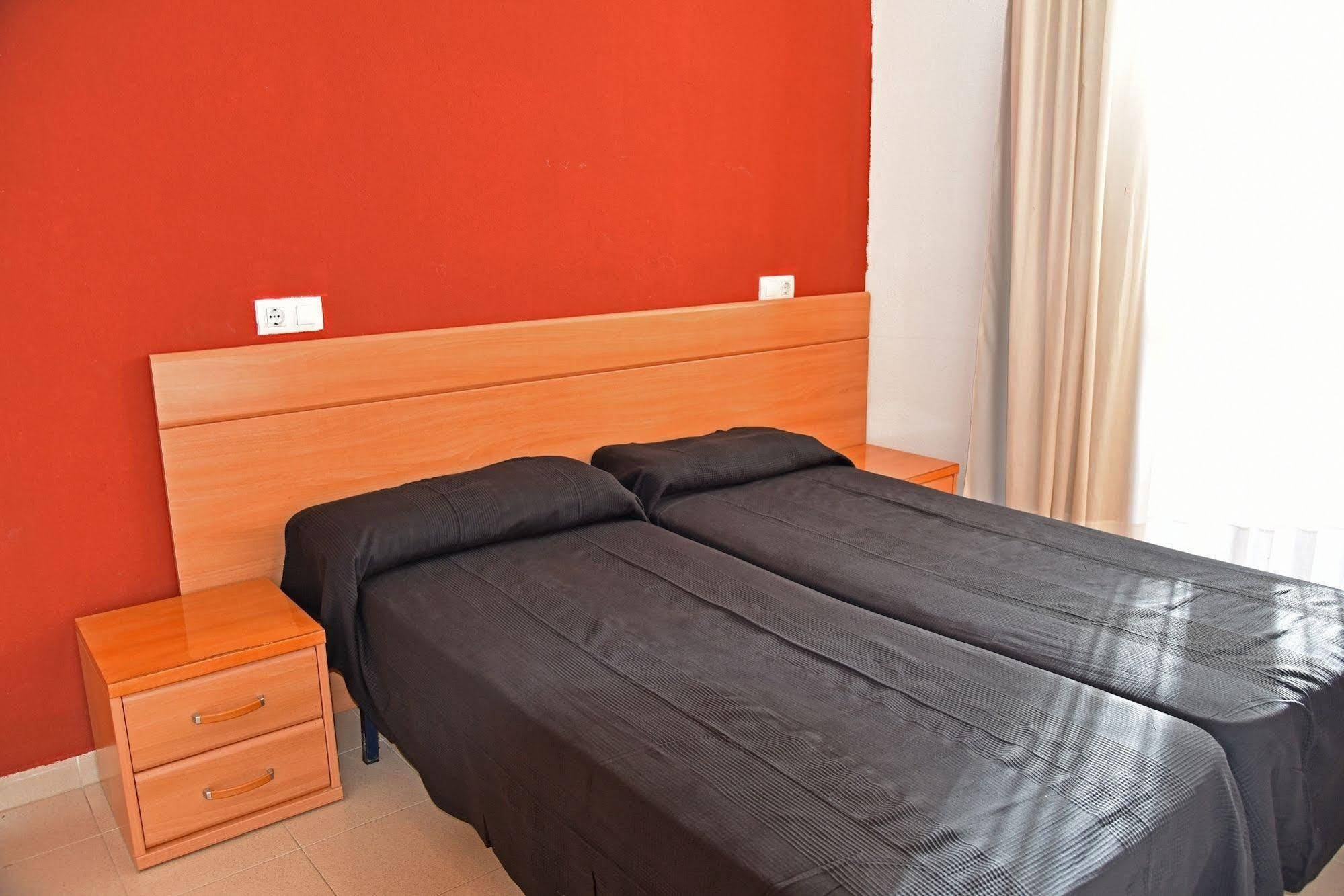 Apartamentos Ar Dosjoimi Lloret de Mar Buitenkant foto