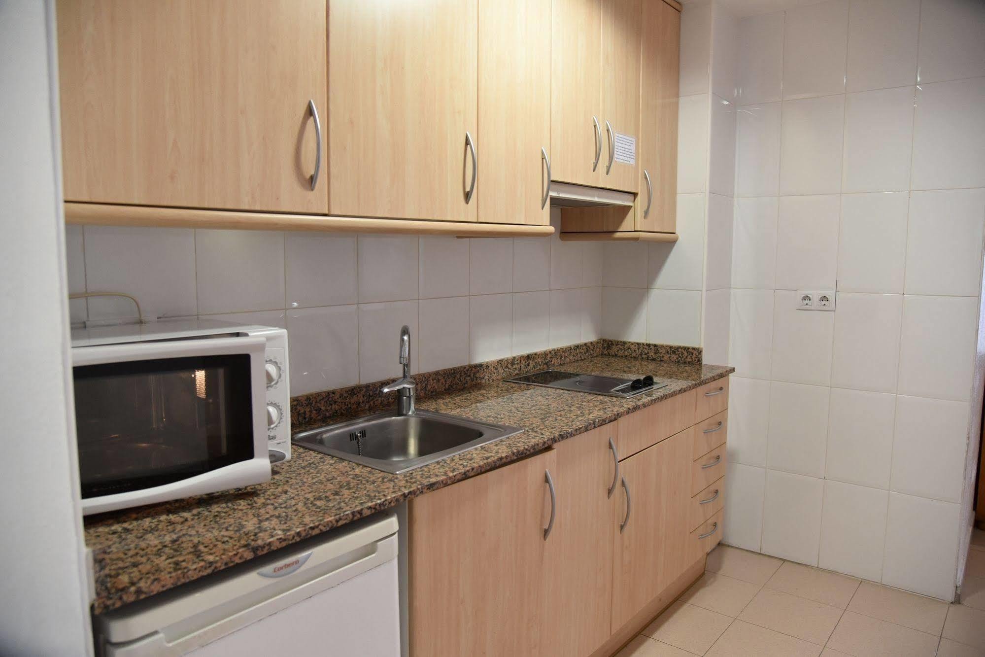 Apartamentos Ar Dosjoimi Lloret de Mar Buitenkant foto